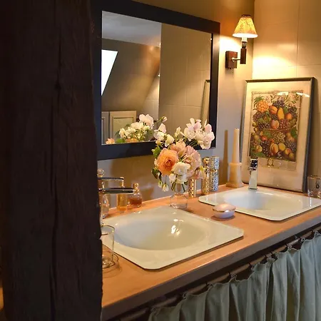Bed and Breakfast Manoir De Favry Noyen-sur-Sarthe